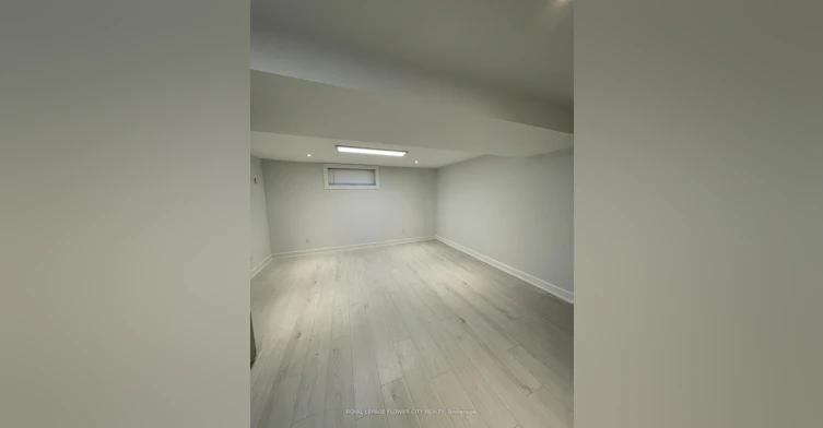 Lwr Lvl-18 Reuben Avenue N, Toronto, ON, M9M 1E5 - 16