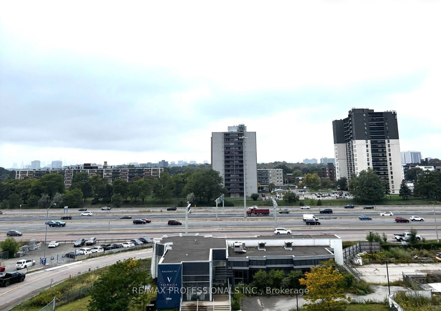 726-10 Gibbs Road, Toronto, ON, M9B 0E2 - 10