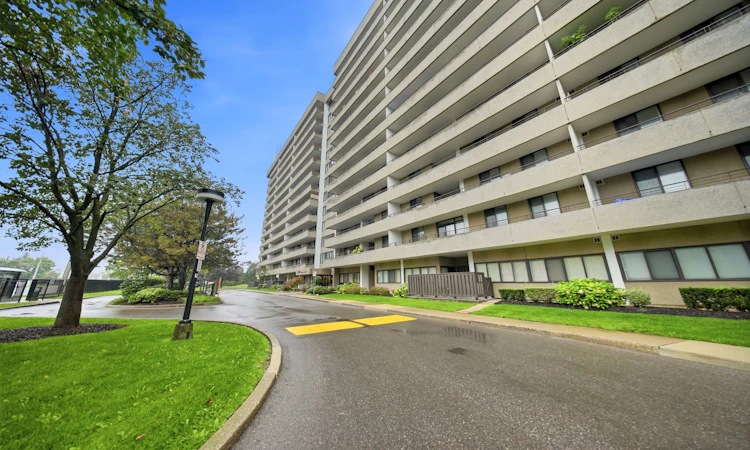 511-1300 Mississauga Valley Boulevard