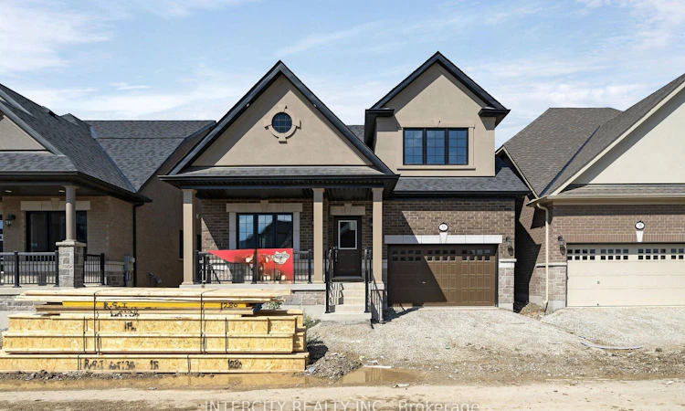 33 Ruby Lane