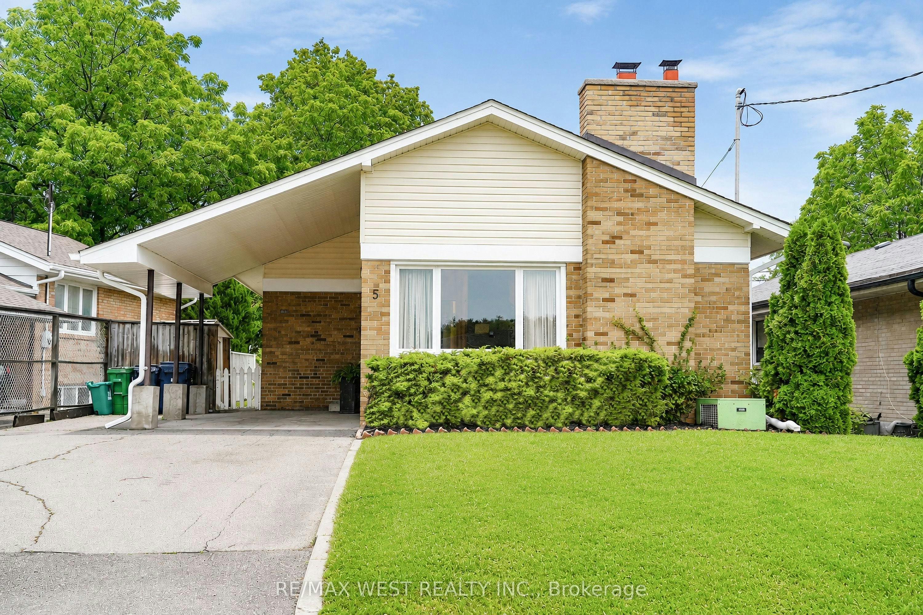 5 Cromarty Drive, Toronto, ON, M9W 2R5