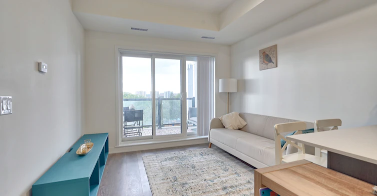 606-160 Canon Jackson Drive, Toronto, ON, M6M 0B6 - 3