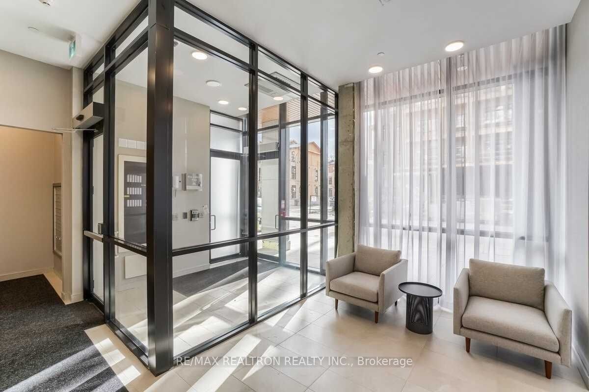 606-160 Canon Jackson Drive, Toronto, ON, M6M 0B6 - 10