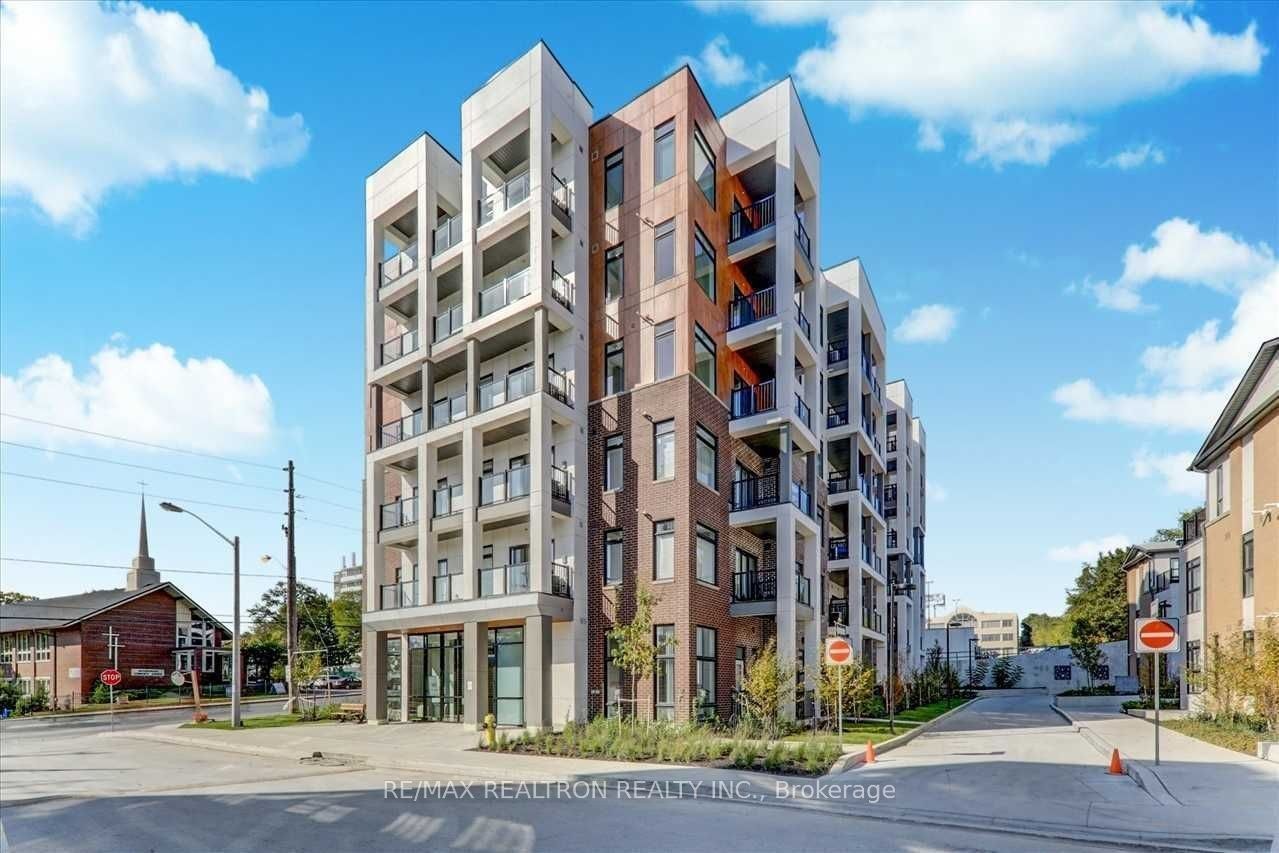 606-160 Canon Jackson Drive, Toronto, ON, M6M 0B6