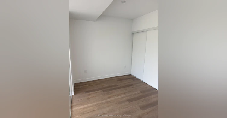 324-3009 Novar Road E, Mississauga, ON, L5B 0K2 - 6