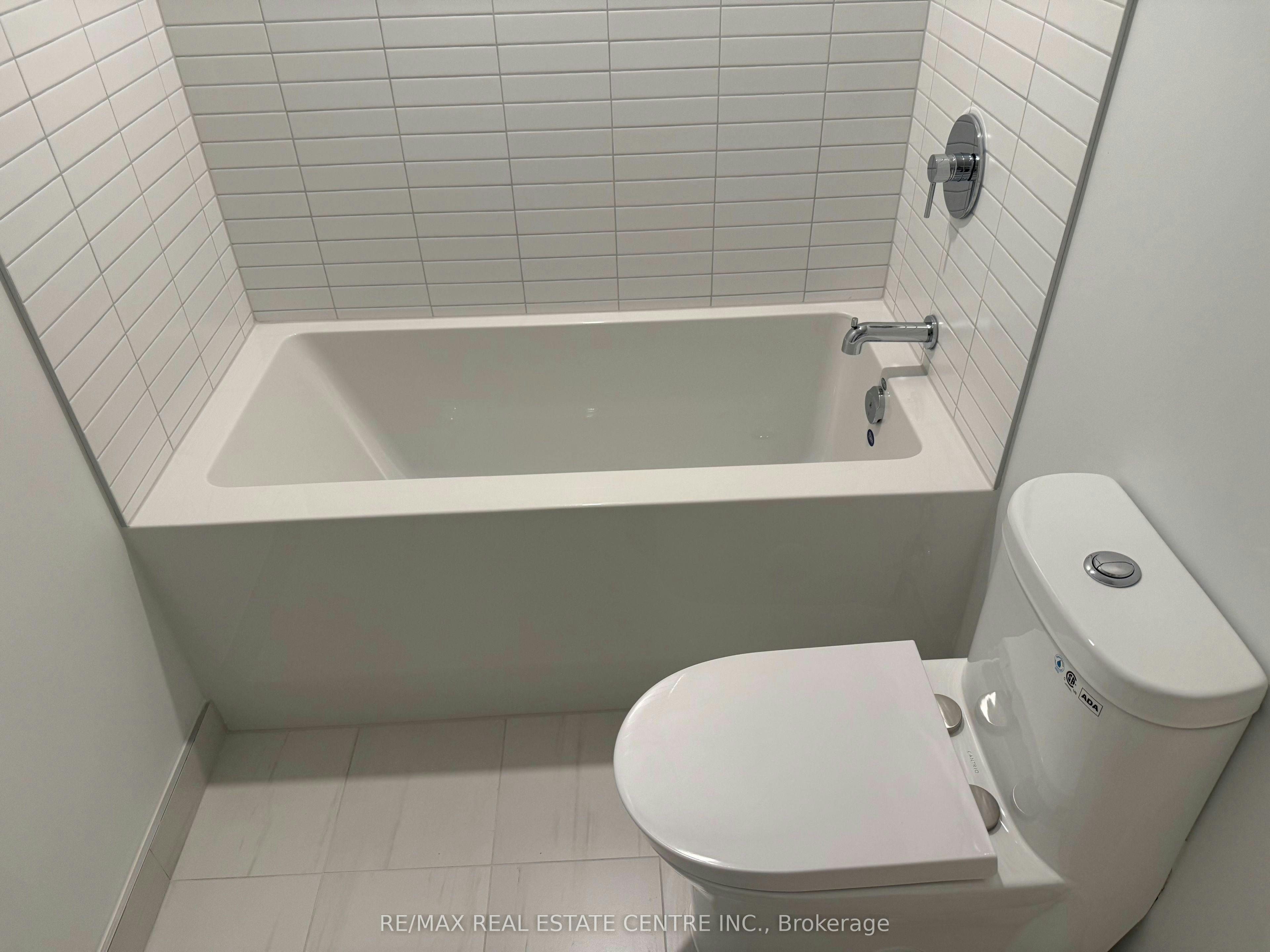 324-3009 Novar Road E, Mississauga, ON, L5B 0K2 - 4