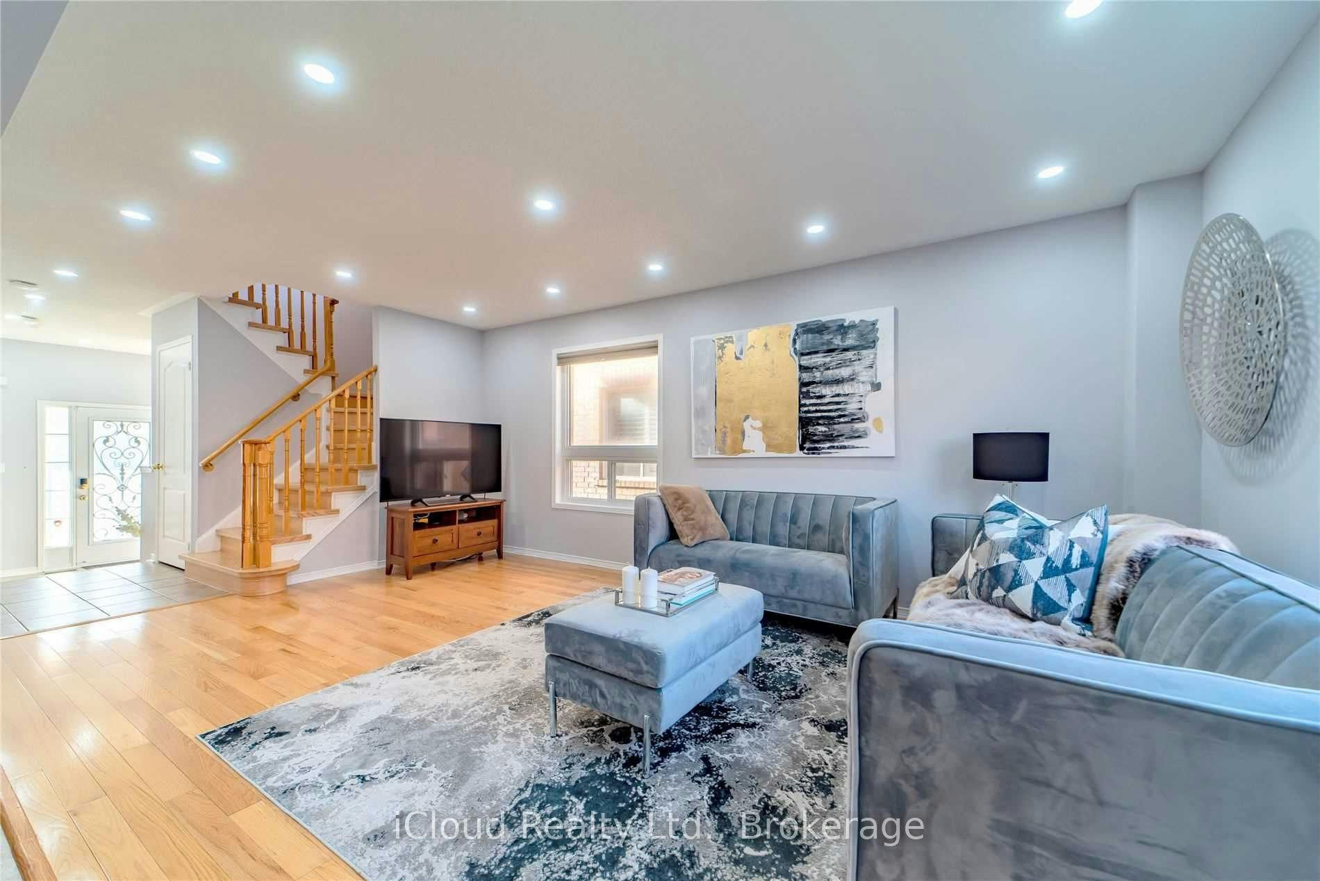 27 Hollingsworth Circle, Brampton, ON, L7A 0J7 - 6