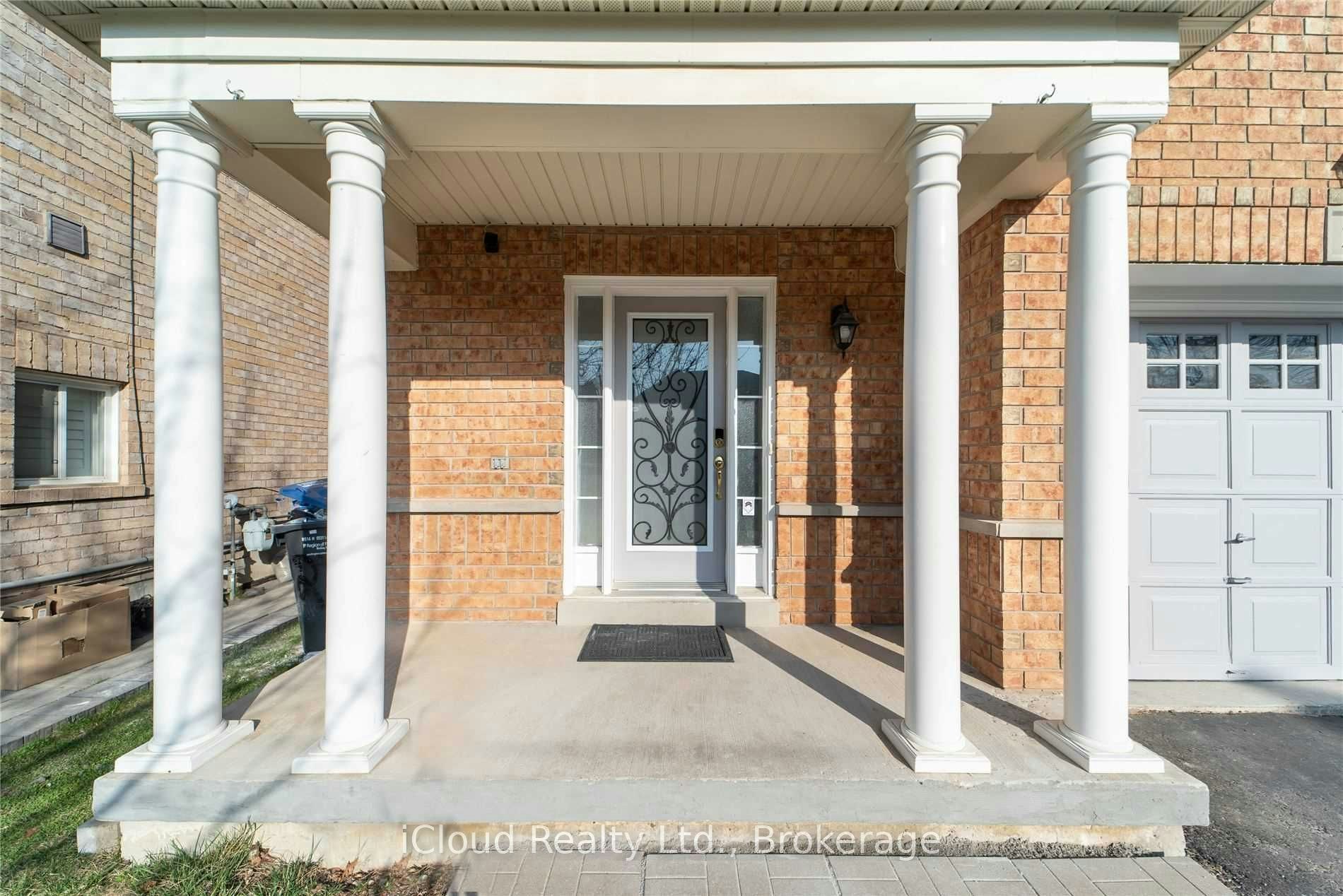 27 Hollingsworth Circle, Brampton, ON, L7A 0J7