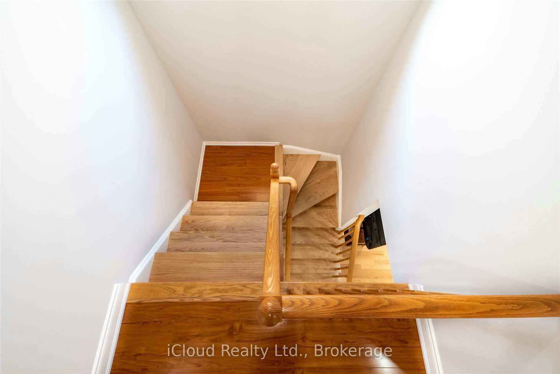 27 Hollingsworth Circle, Brampton, ON, L7A 0J7 - 17