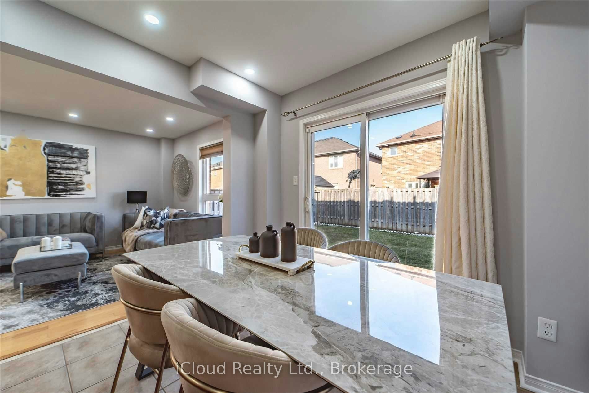 27 Hollingsworth Circle, Brampton, ON, L7A 0J7 - 13