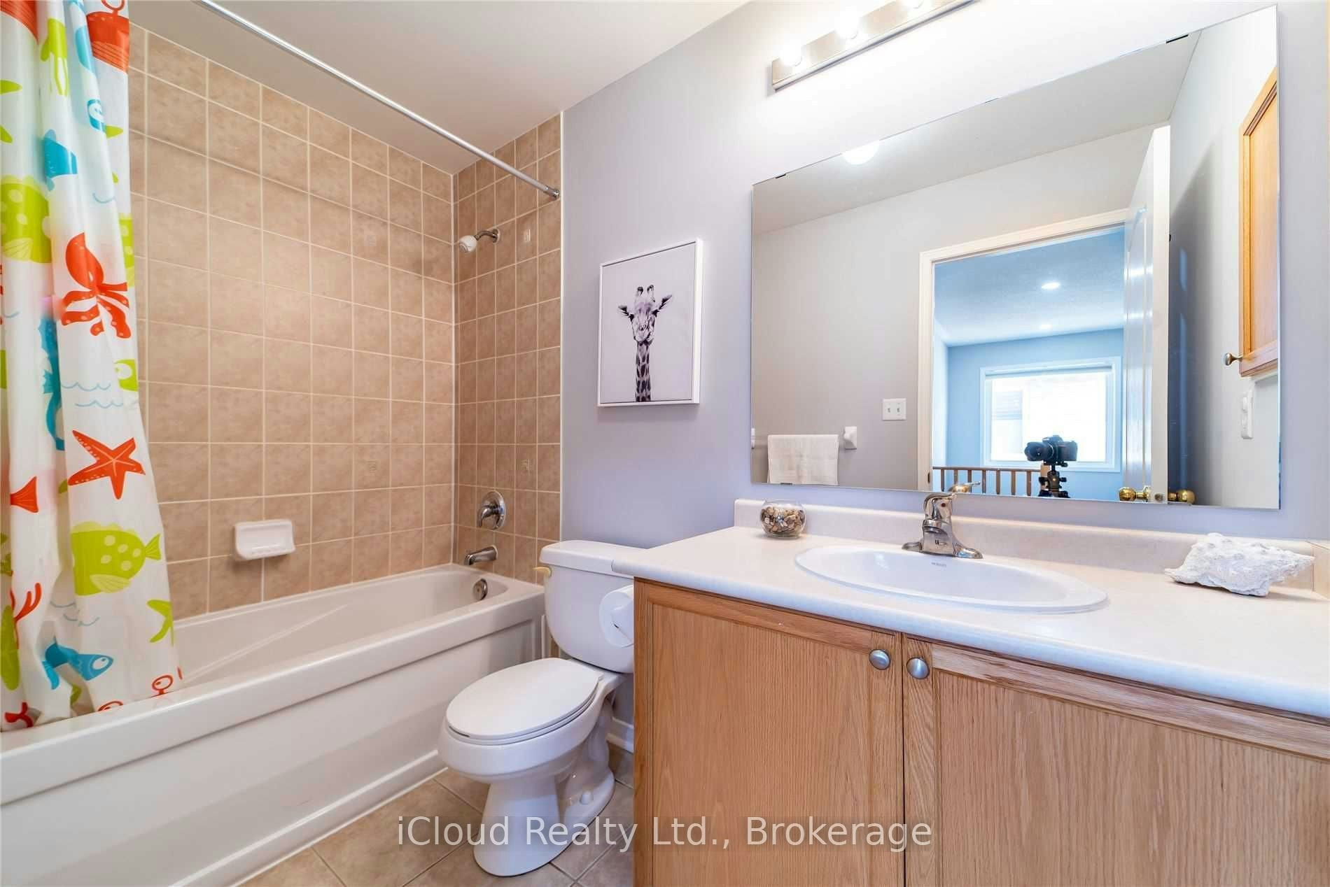 27 Hollingsworth Circle, Brampton, ON, L7A 0J7 - 27