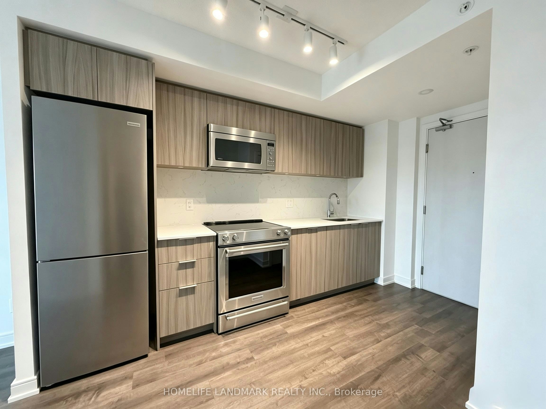 312-30 Samuel Wood Way, Toronto, ON, M9B 1B1 - 2