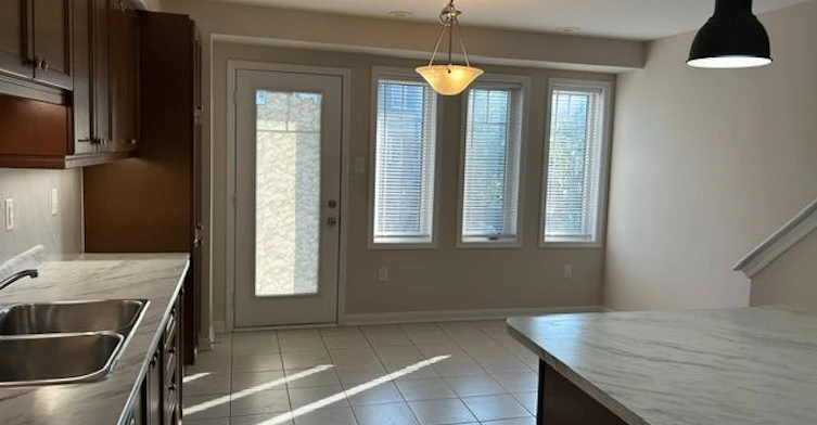 4-6020 Derry Road, Milton, ON, L9T 8L6 - 10