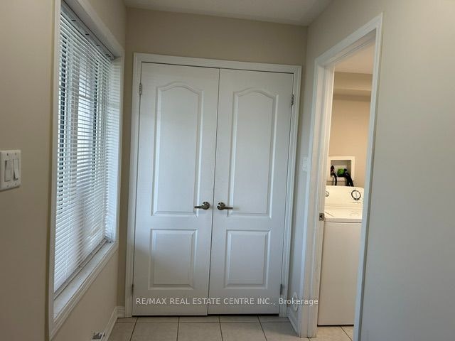 4-6020 Derry Road, Milton, ON, L9T 8L6 - 3