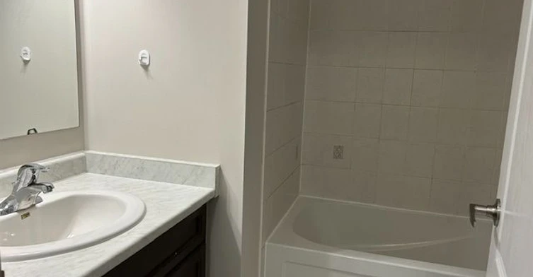 4-6020 Derry Road, Milton, ON, L9T 8L6 - 9