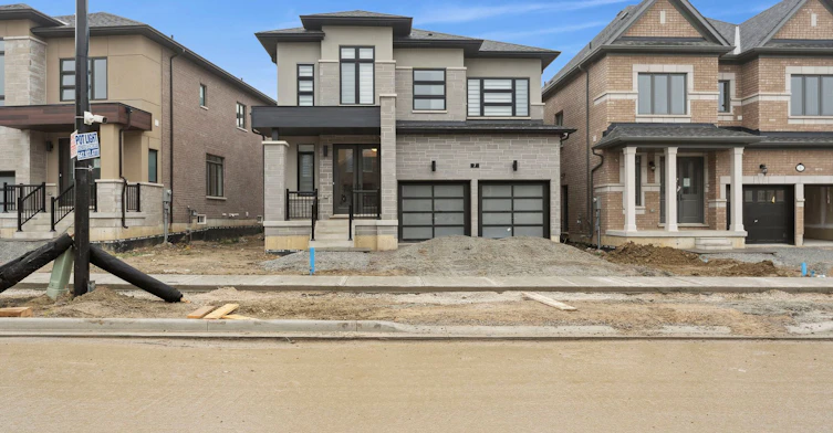 7 Kessler Drive, Brampton, ON, L6R 0B8 - 2