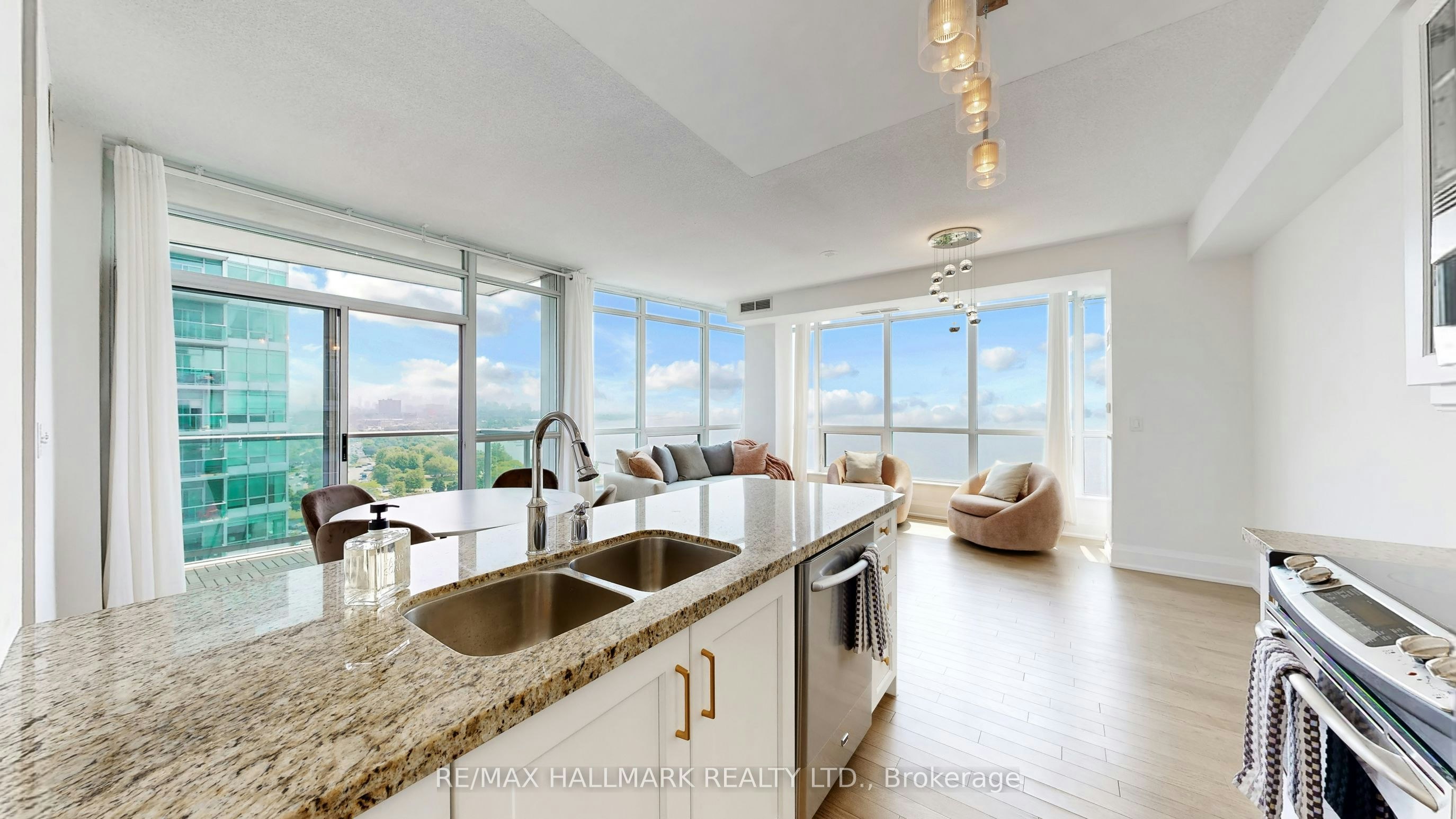 1607-1910 Lake Shore Boulevard W, Toronto, ON, M6S 1A2 - 10