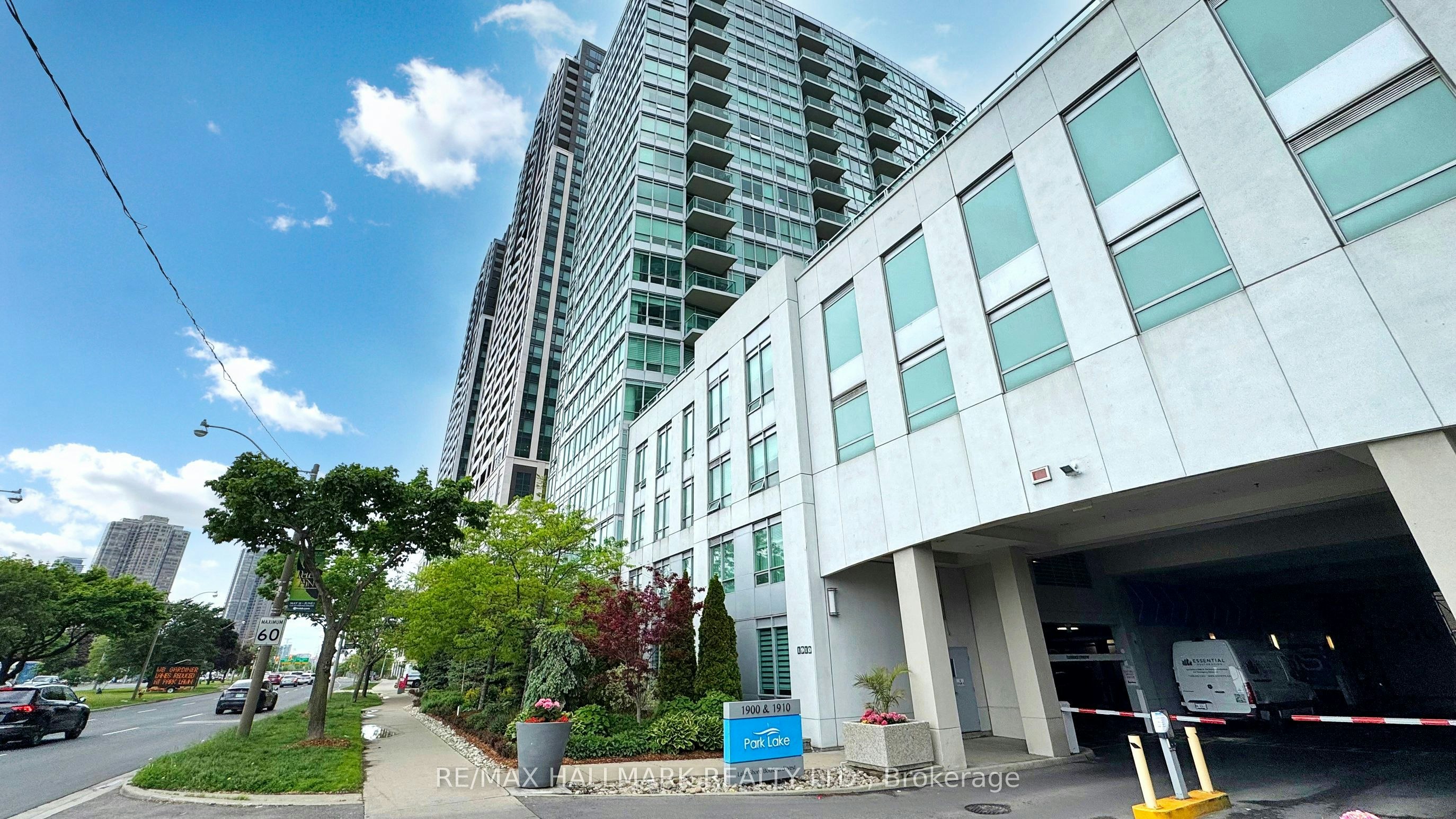 1607-1910 Lake Shore Boulevard W, Toronto, ON, M6S 1A2 - 2