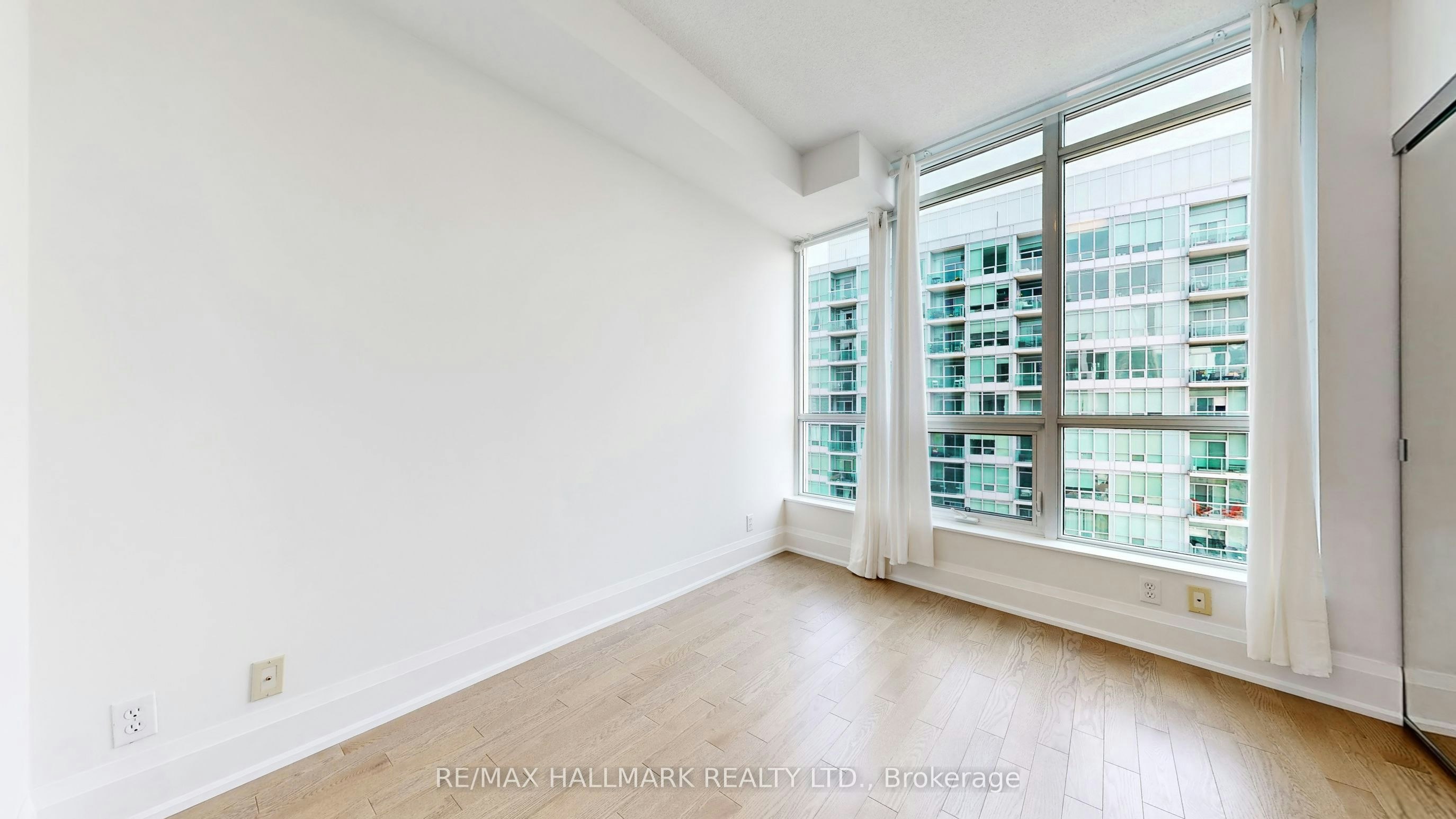 1607-1910 Lake Shore Boulevard W, Toronto, ON, M6S 1A2 - 22