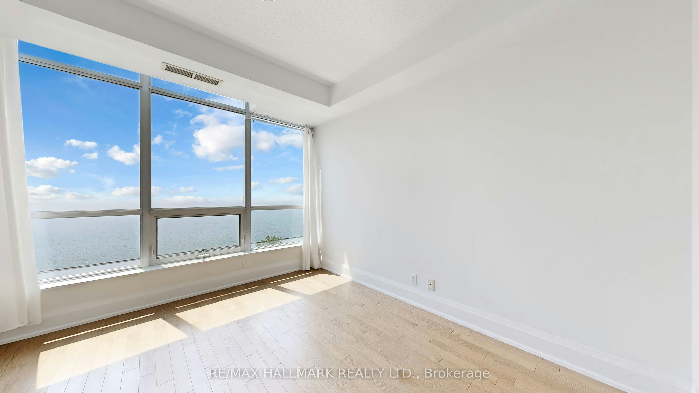1607-1910 Lake Shore Boulevard W, Toronto, ON, M6S 1A2 - 17