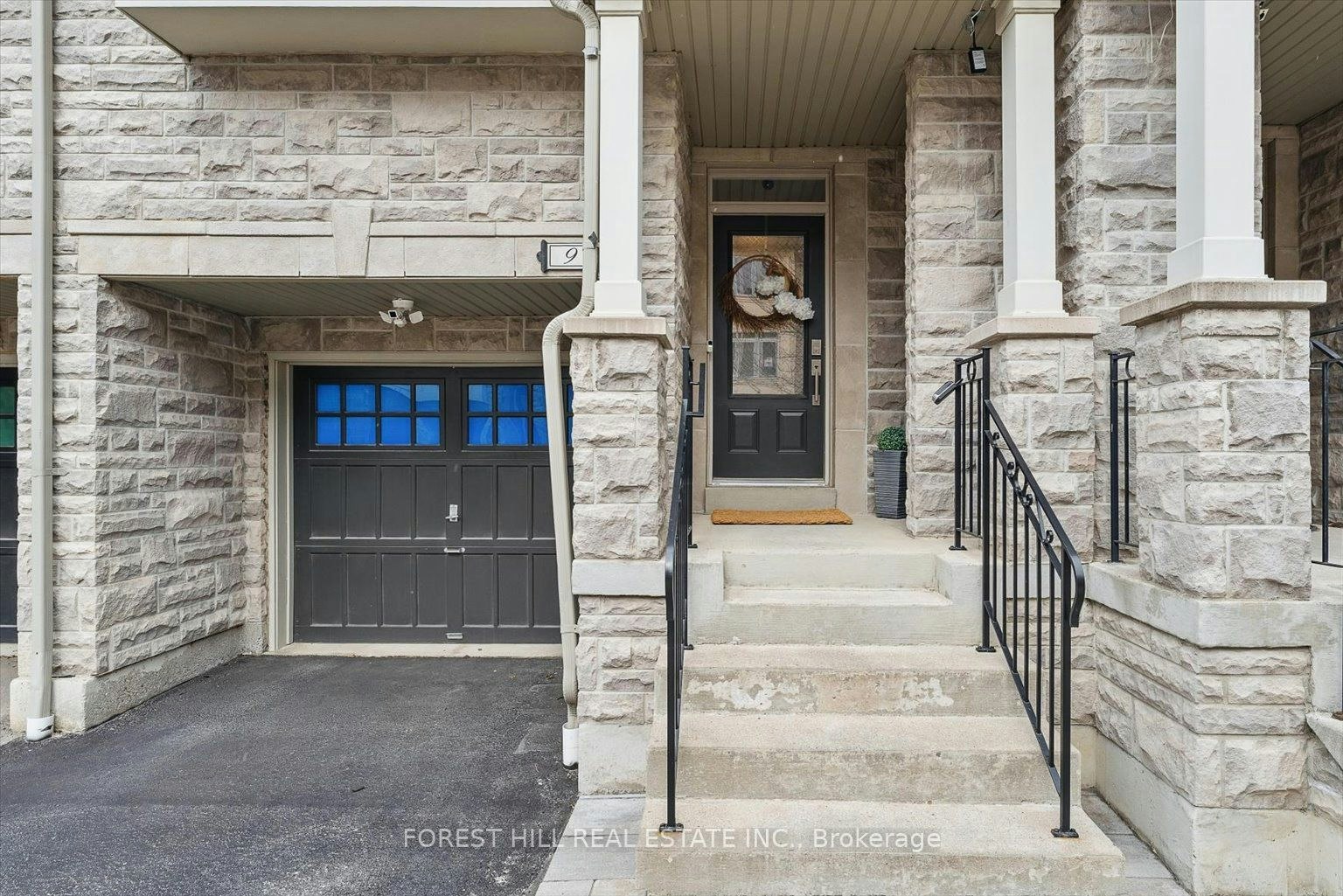 9-3038 Haines Road, Mississauga, ON, L4Y 0C8 - 3
