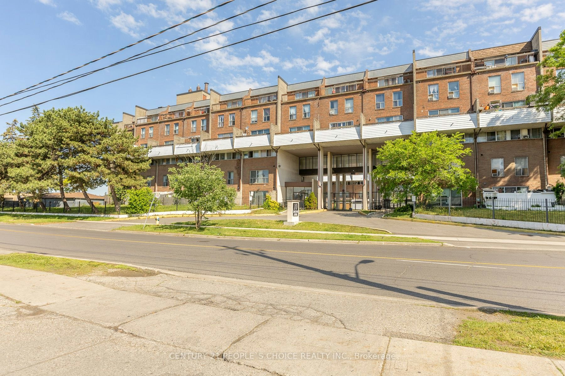 106-10 Eddystone Avenue N, Toronto, ON, M3N 2T2