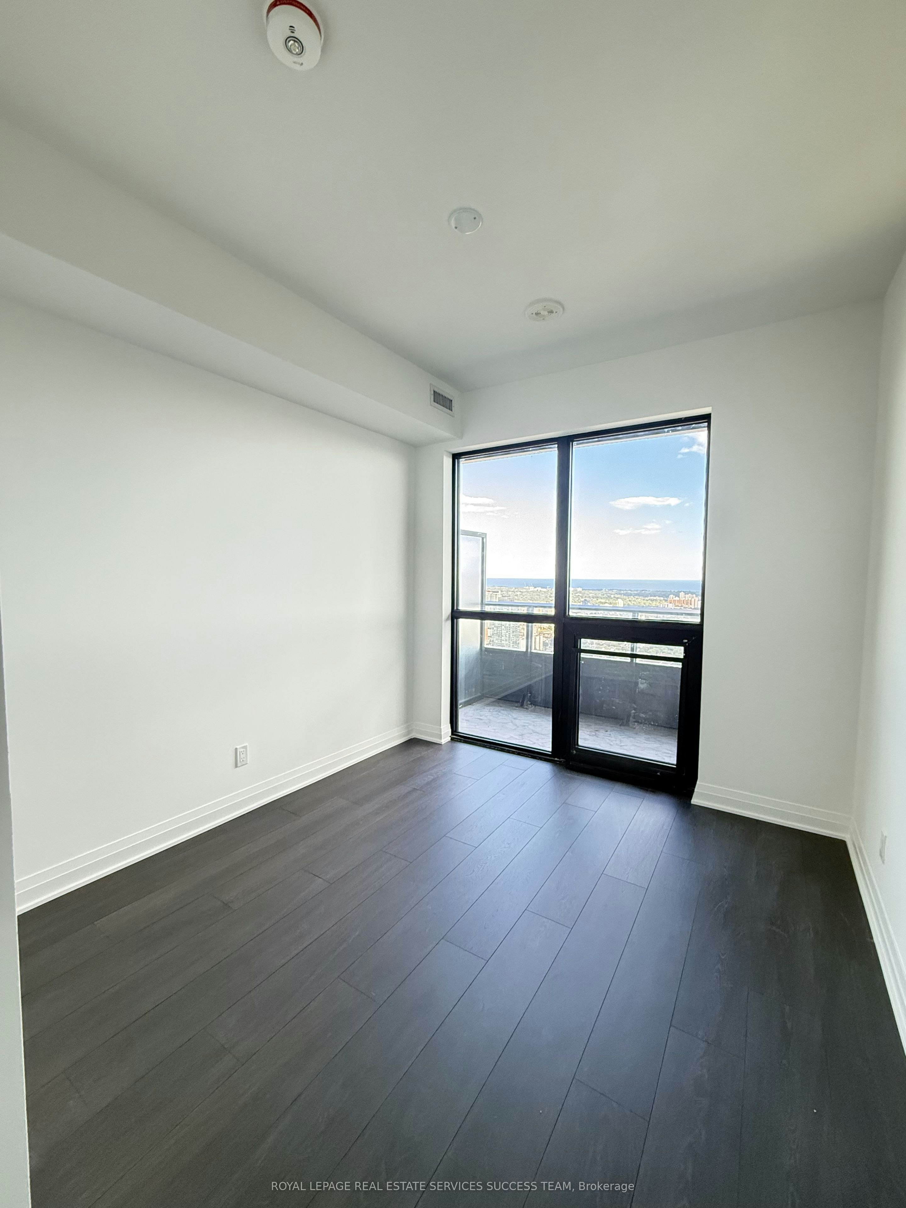 4004-4015 The Exchange Road, Mississauga, ON, L5B 0N9 - 3