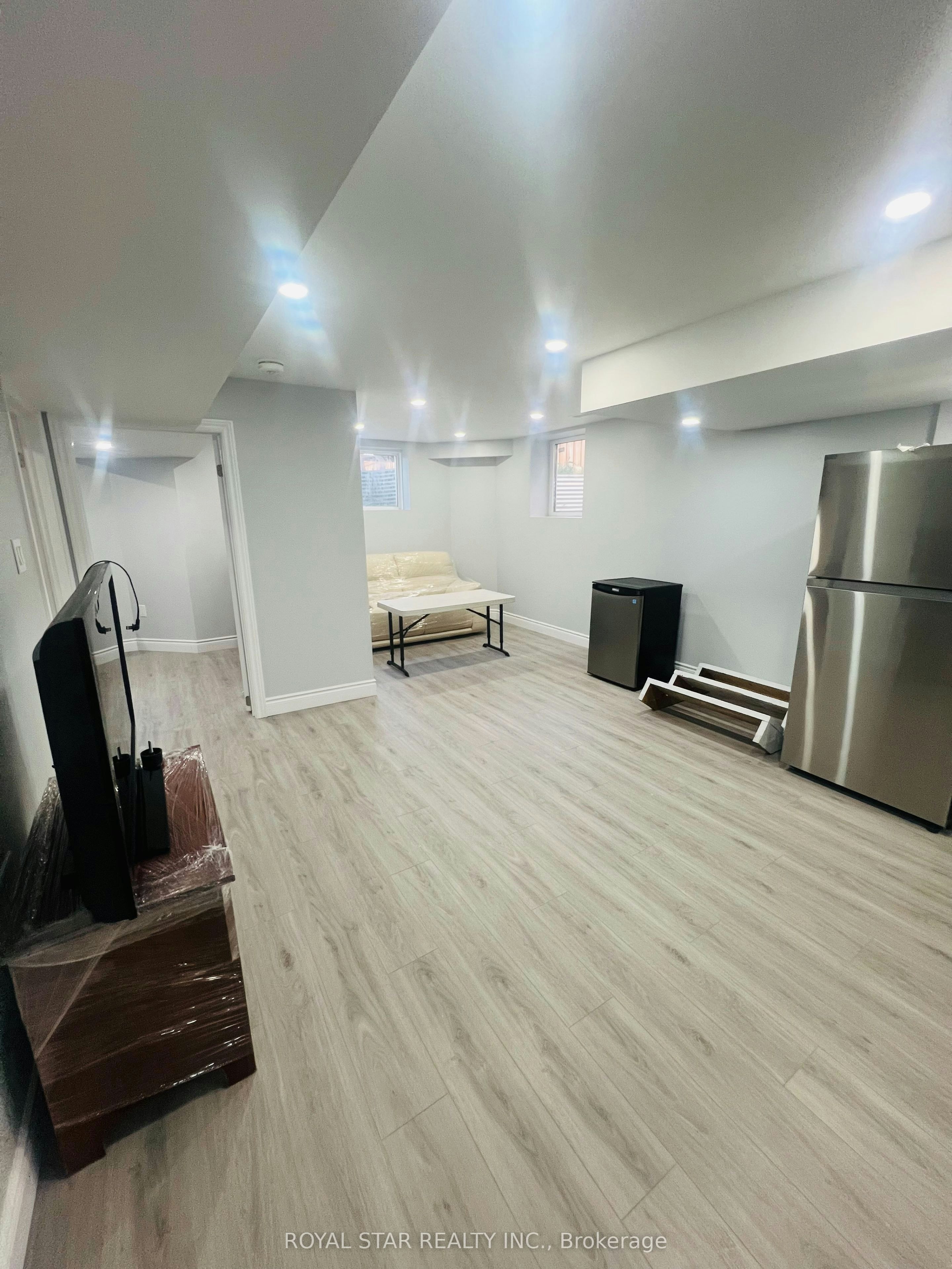Basement-121 Bonnieglen Farm Boulevard, Caledon, ON, L7C 4B8