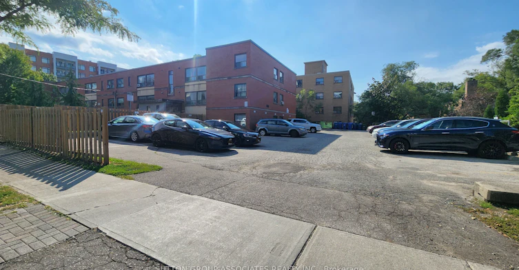 202-1 Greenbrook Drive, Toronto, ON, M6M 2J8 - 21
