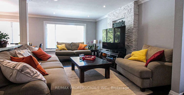 MAIN-7 Sedgebrook Crescent, Toronto, ON, M9B 2X2 - 7