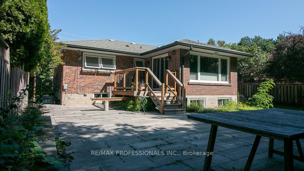 MAIN-7 Sedgebrook Crescent, Toronto, ON, M9B 2X2 - 23