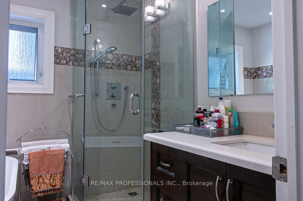 MAIN-7 Sedgebrook Crescent, Toronto, ON, M9B 2X2 - 22