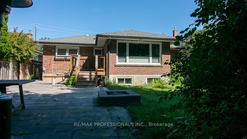 MAIN-7 Sedgebrook Crescent, Toronto, ON, M9B 2X2 - 26