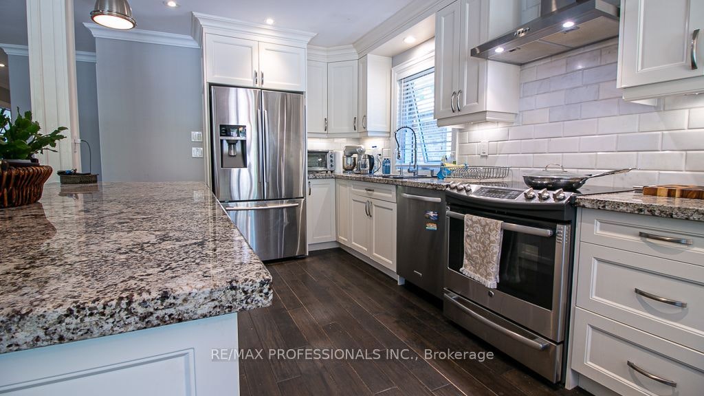 MAIN-7 Sedgebrook Crescent, Toronto, ON, M9B 2X2 - 10