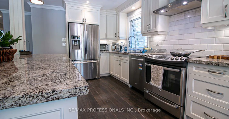 MAIN-7 Sedgebrook Crescent, Toronto, ON, M9B 2X2 - 10