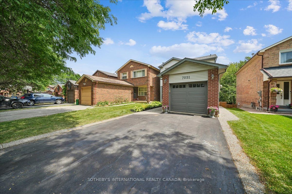 7031 Tamar Mews, Mississauga, ON, L5N 3S2 - 3