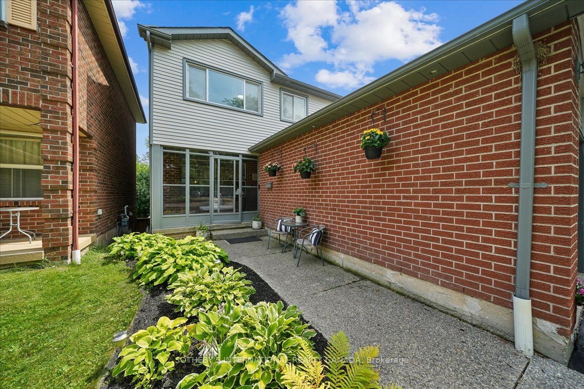7031 Tamar Mews, Mississauga, ON, L5N 3S2 - 6