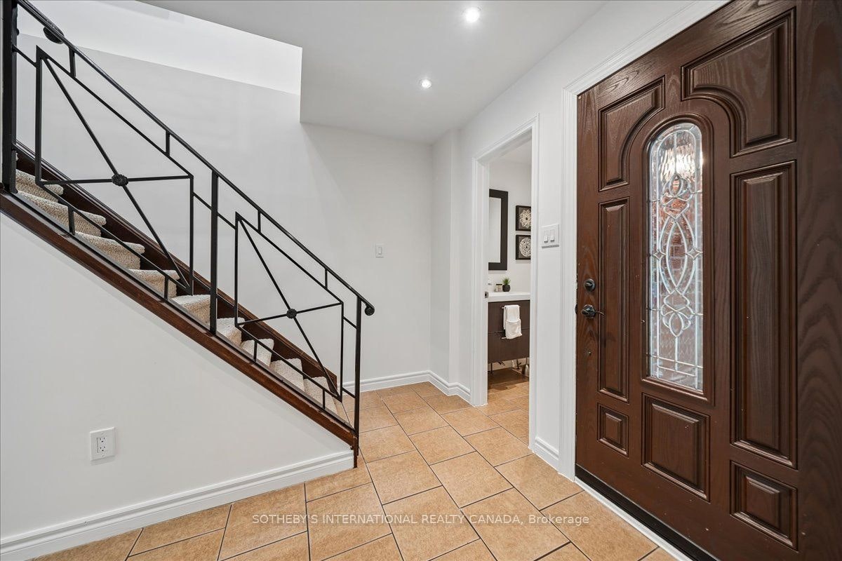 7031 Tamar Mews, Mississauga, ON, L5N 3S2 - 9