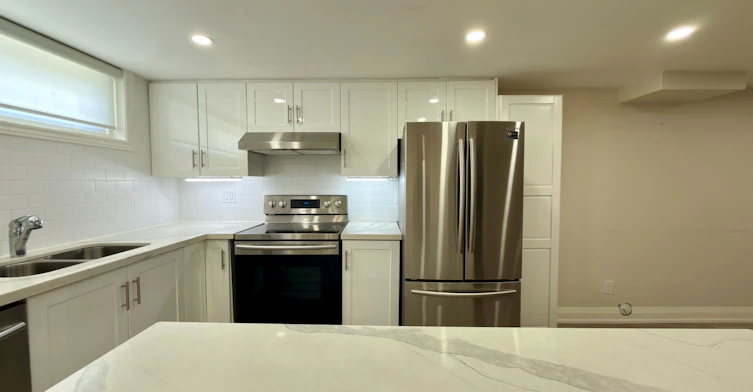 72 Hadrian Avenue, Toronto, ON, M9W 1V4 - 13