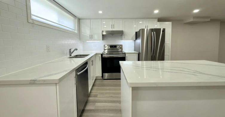 72 Hadrian Avenue, Toronto, ON, M9W 1V4 - 11