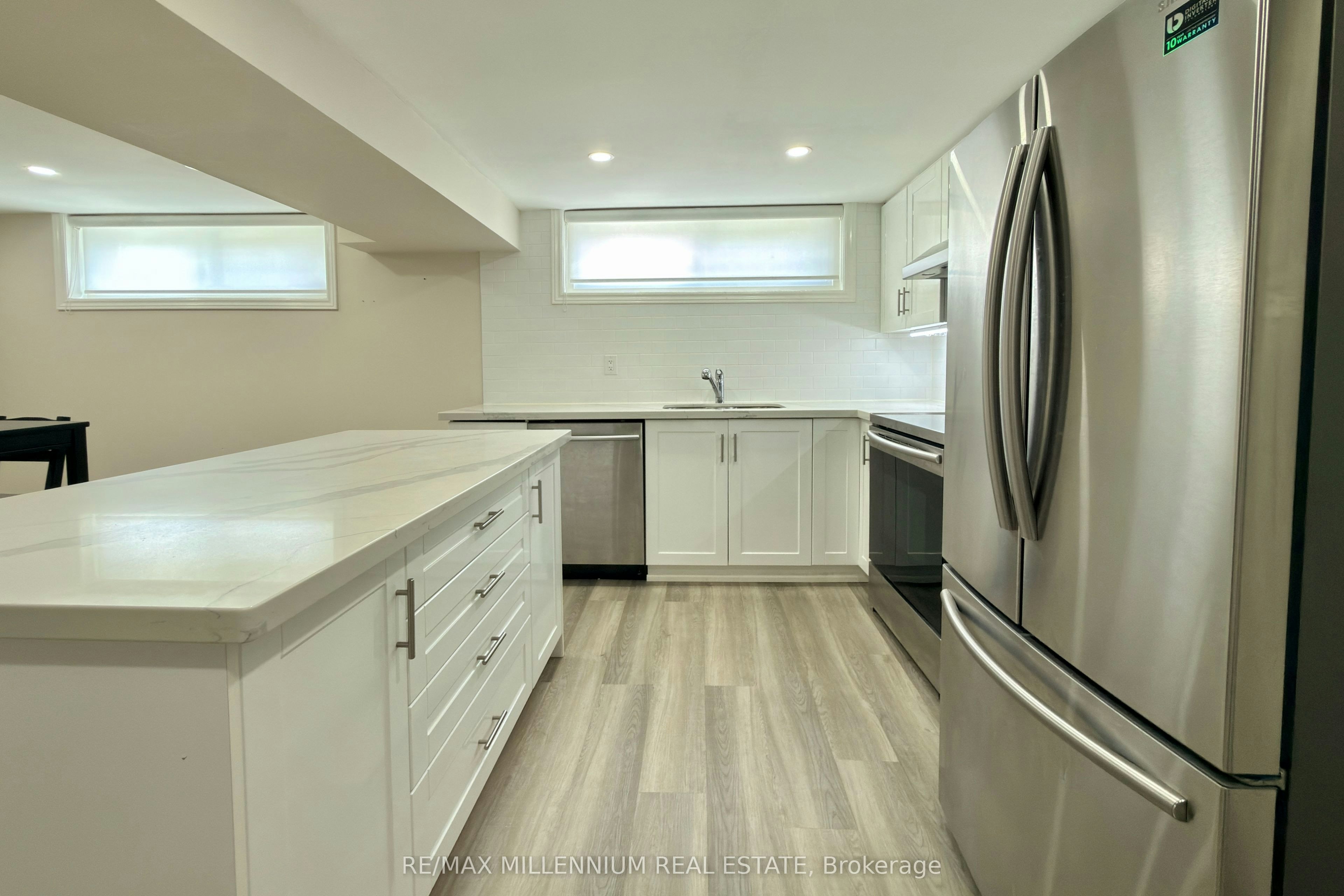 72 Hadrian Avenue, Toronto, ON, M9W 1V4 - 12