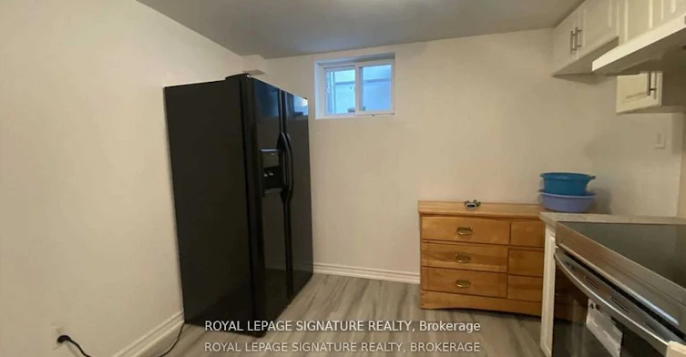 Bsmt-2063 Saxon Road, Oakville, ON, L6L 2V1