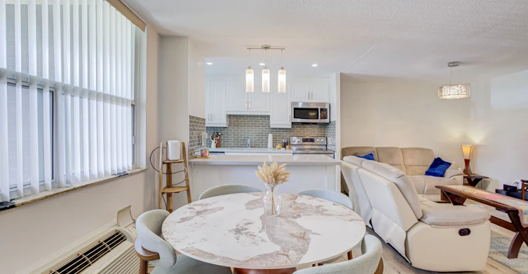109-966 Inverhouse Drive, Mississauga, ON, L5J 4B6 - 3