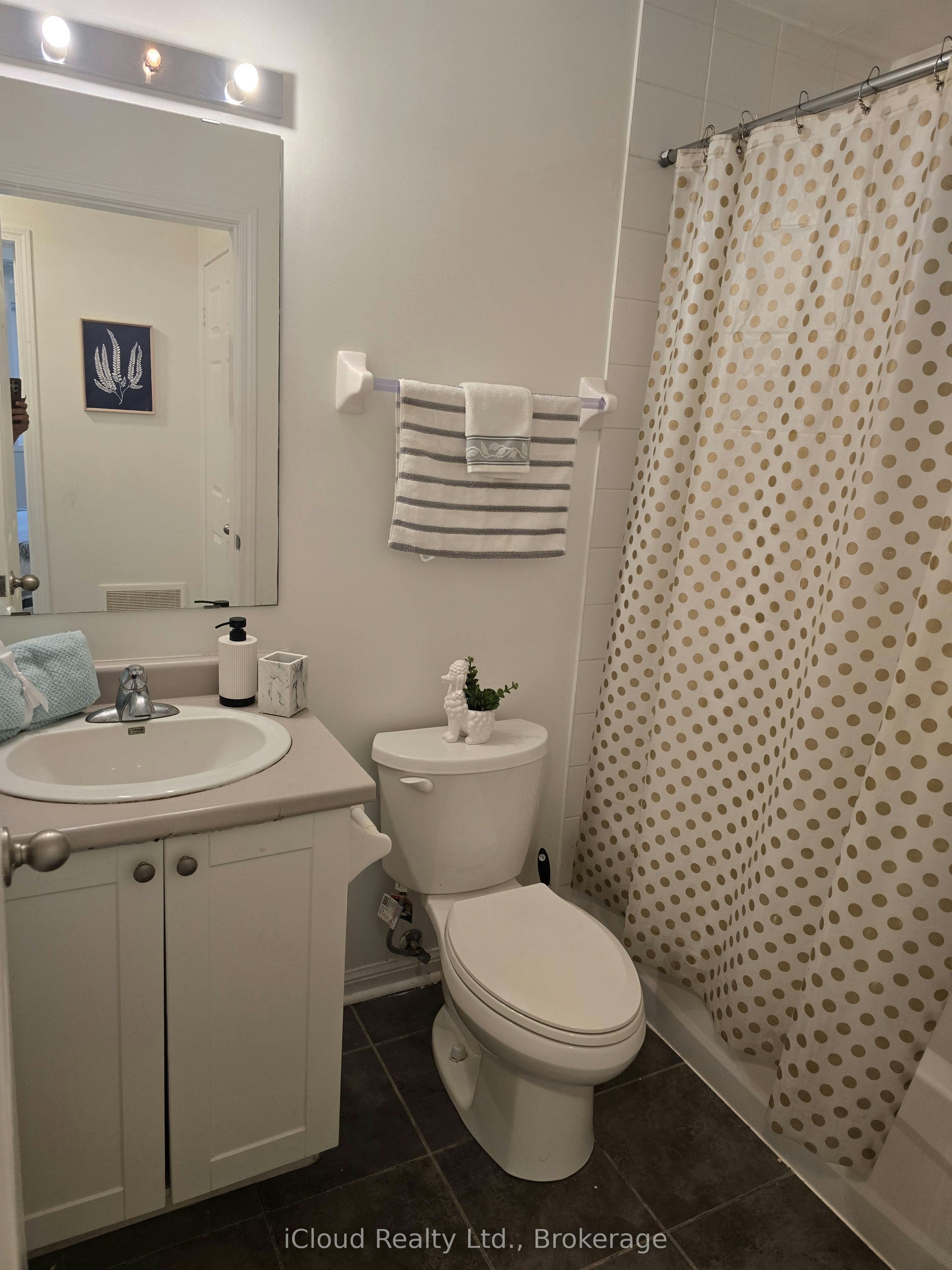 111-2891 Rio Court, Mississauga, ON, L5M 0S3 - 4