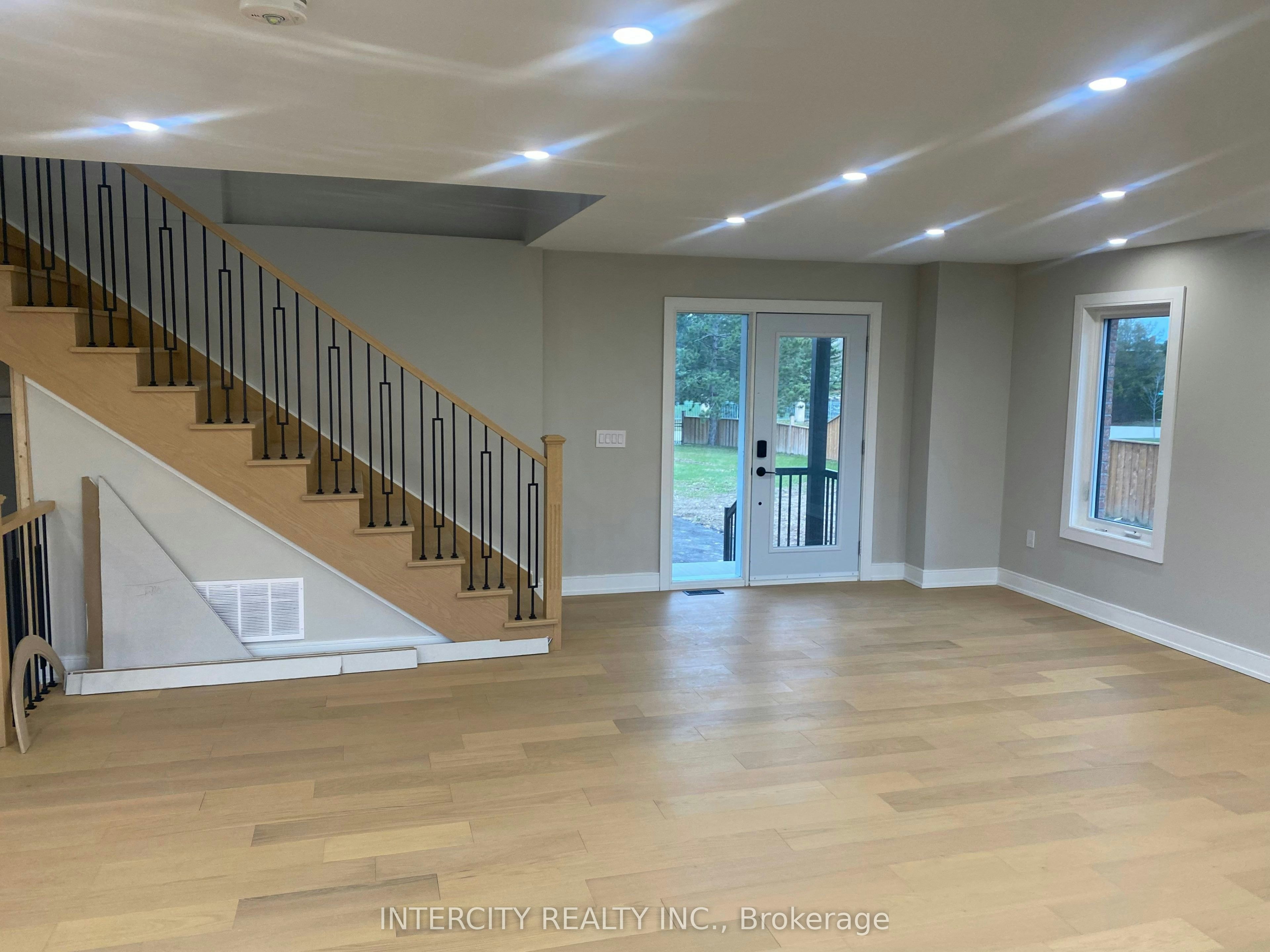 30 Stanley Carberry Drive, Brampton, ON, L6P 0B9 - 5