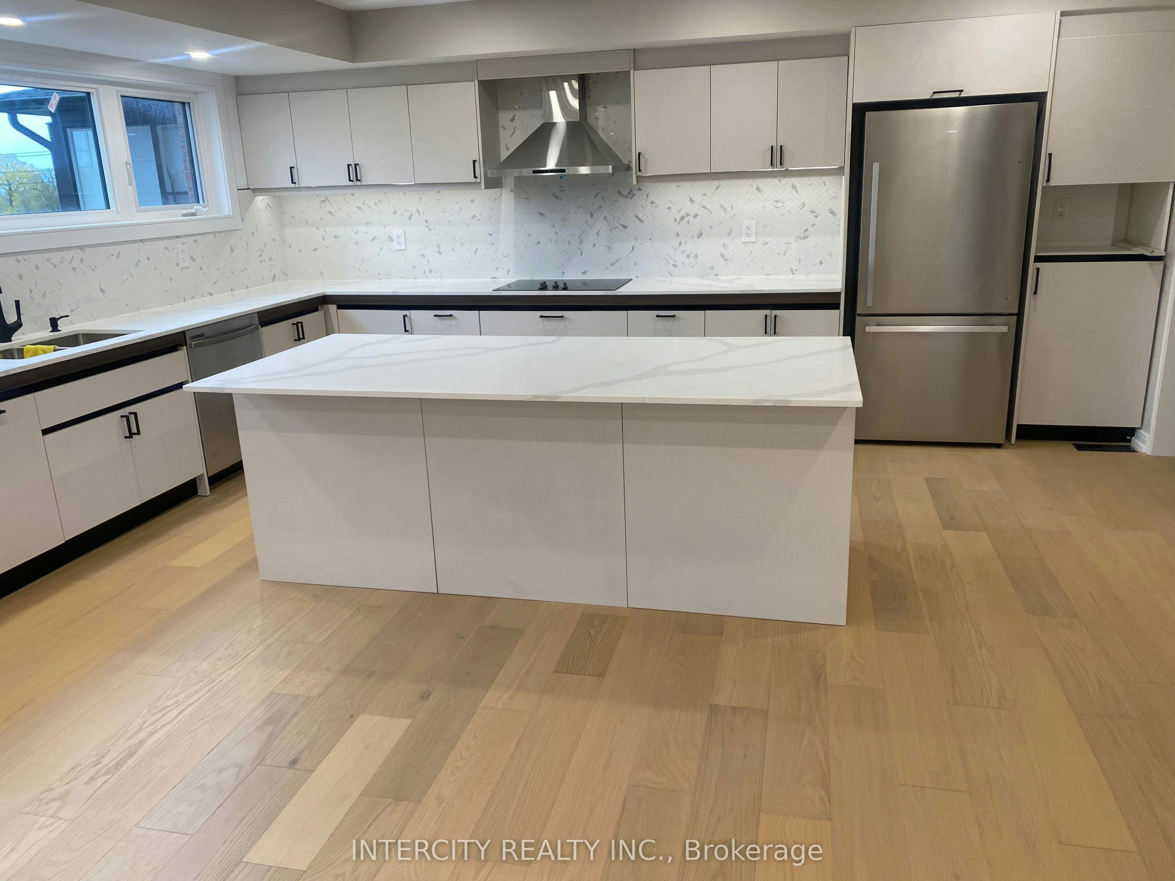 30 Stanley Carberry Drive, Brampton, ON, L6P 0B9 - 3