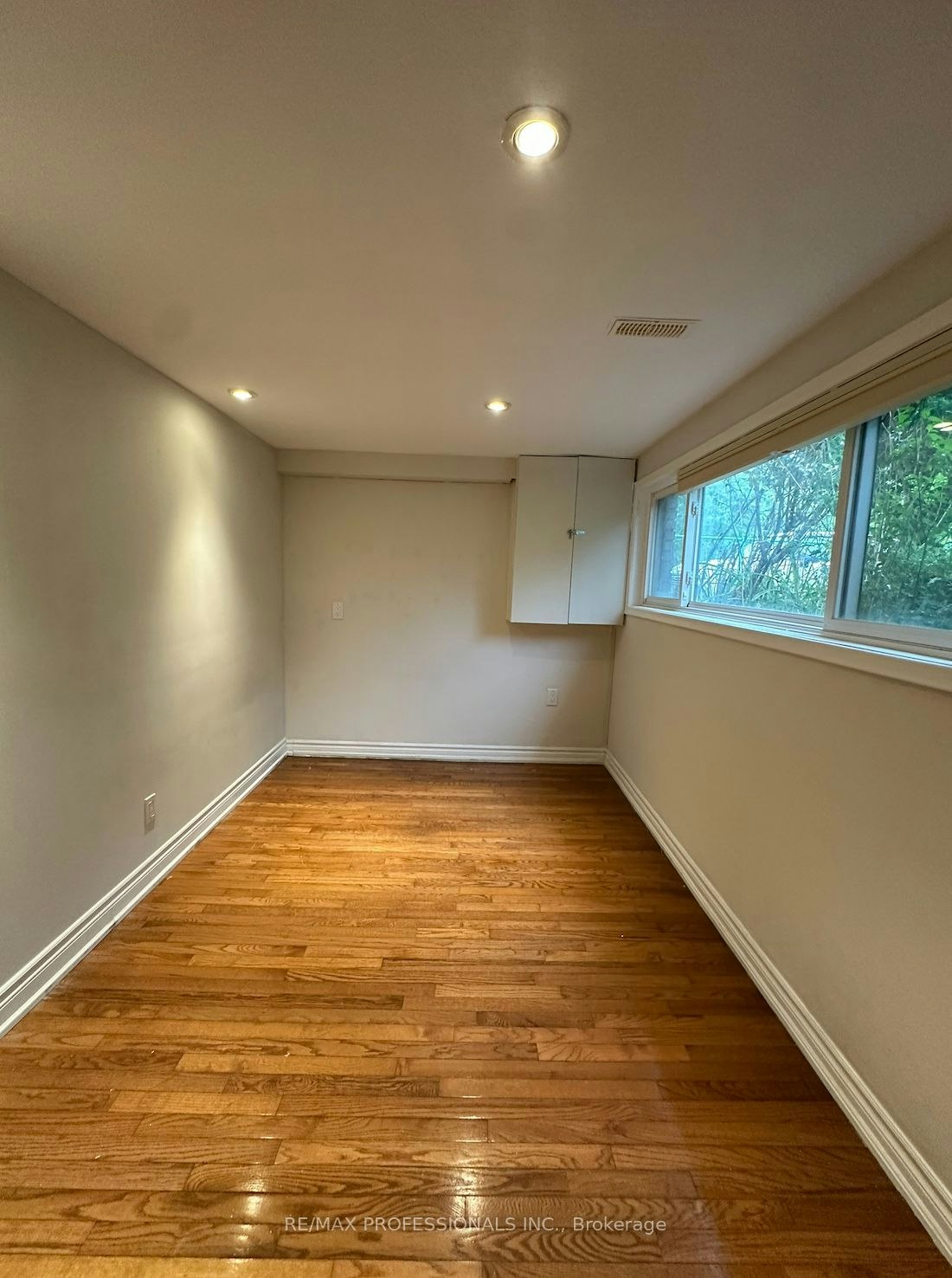 Basement-30 Woodbury Road, Toronto, ON, M8W 1X6 - 5