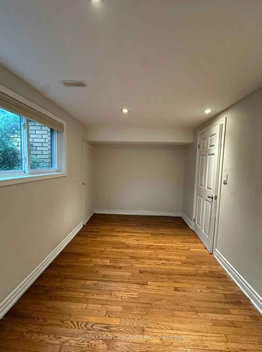 Basement-30 Woodbury Road, Toronto, ON, M8W 1X6 - 6