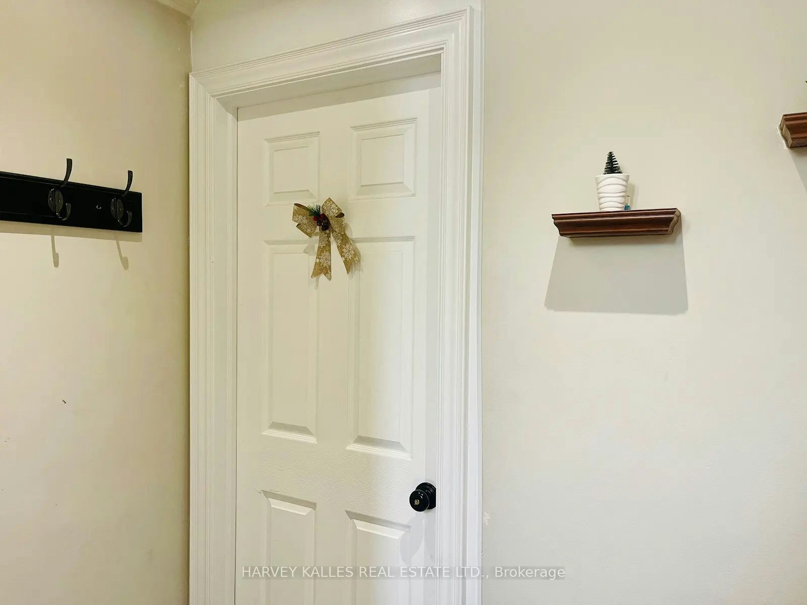 Lower-1538 Davenport Road, Toronto, ON, M6H 2J1 - 3