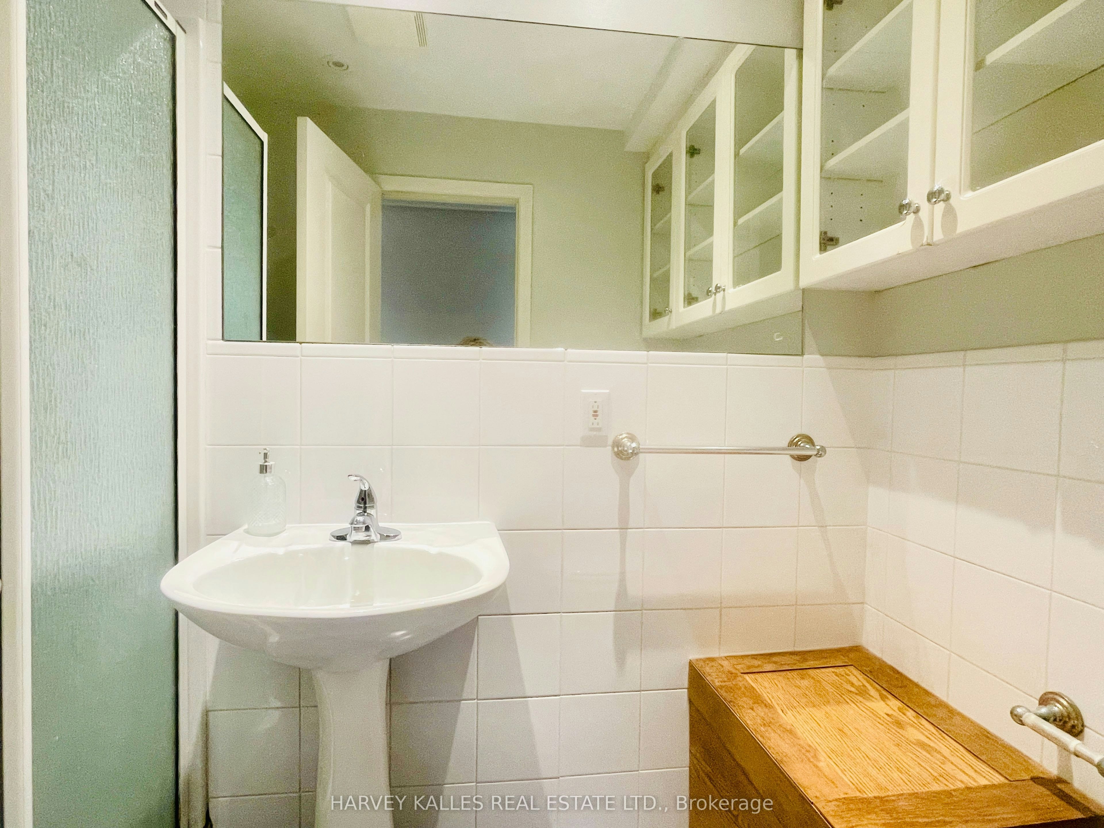 Lower-1538 Davenport Road, Toronto, ON, M6H 2J1 - 19